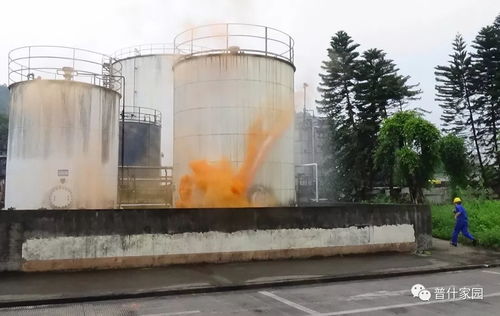 組張商貿(mào)組織開(kāi)展化學(xué)品泄漏事故專項(xiàng)應(yīng)急演練，筑牢安全防線